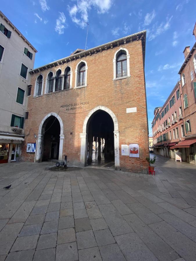 Esclusivo Appartamento A Rialto Venedig Exterior foto