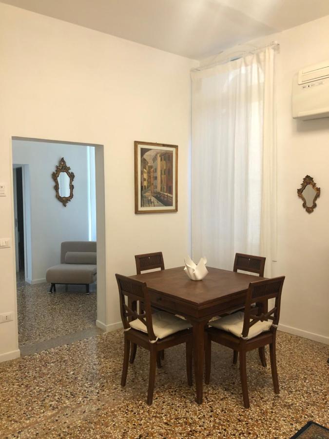 Esclusivo Appartamento A Rialto Venedig Exterior foto